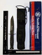 Knife-seized-by-isd